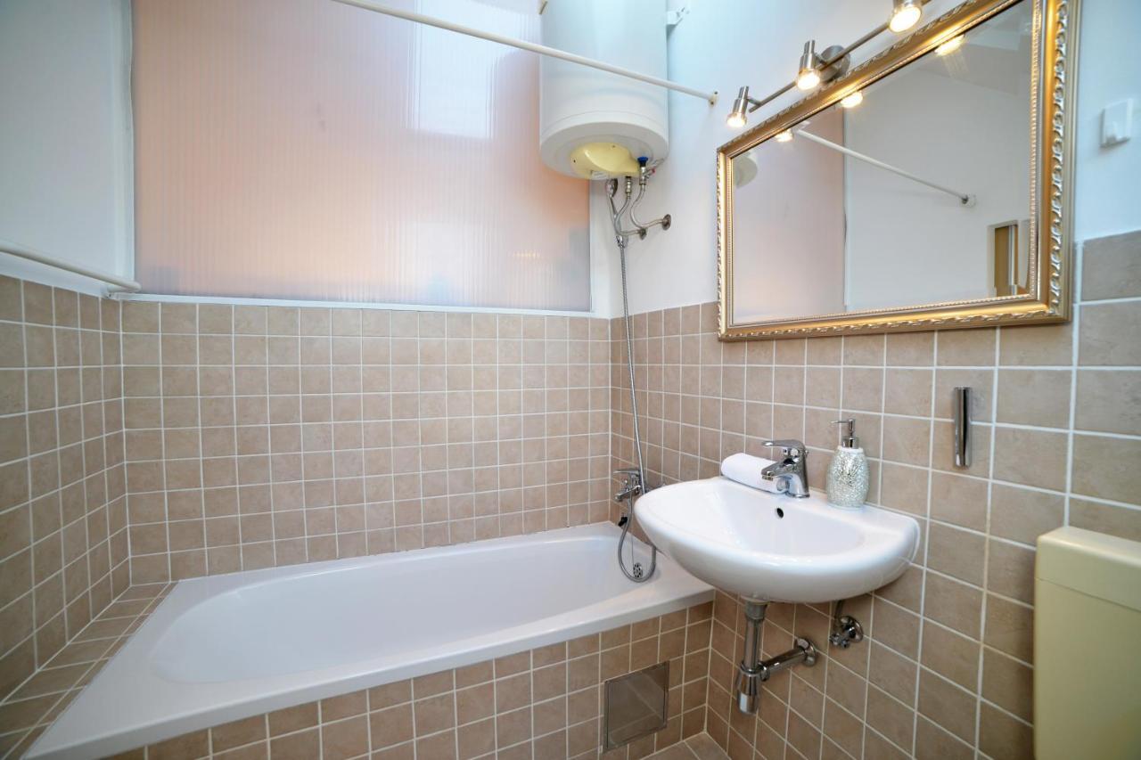 Studio Apartment White Zágráb Kültér fotó